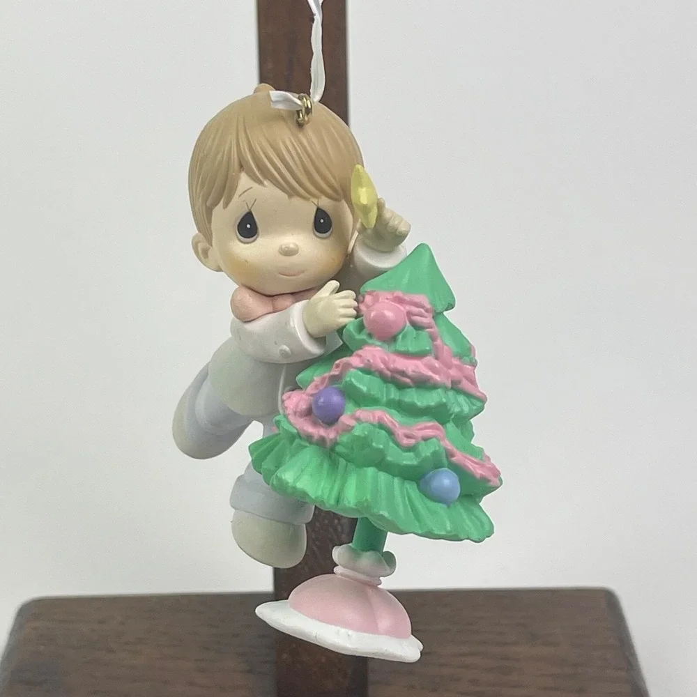 Precious Moments Christmas Ornament Home for the‎ Holidays Star on Tree 1995